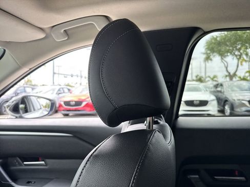 Used 2024 MAZDA CX-50 AWD 2.5 S w/ Premium Package image 16