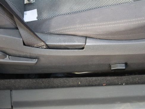 Used 2009 Chrysler Sebring Touring image 9