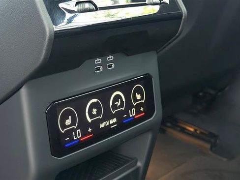 Used 2026 BMW M5 w/ Executive Package AWD/4WD image 66