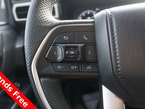 Certified 2025 Toyota Tacoma TRD Off-Road image 4