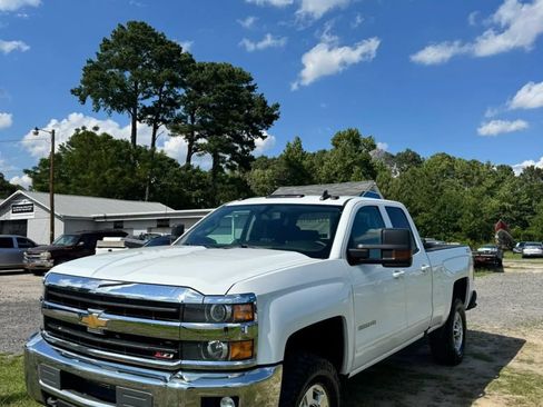 Used 2019 Chevrolet Silverado 2500 LT w/ Z71 Package, Off-Road AWD/4WD image 4