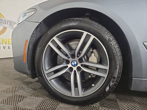 Used 2022 BMW 530i xDrive 530i xDrive w/ Executive Package image 34