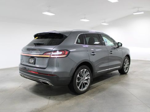 Used 2022 Lincoln Nautilus Reserve FWD image 9
