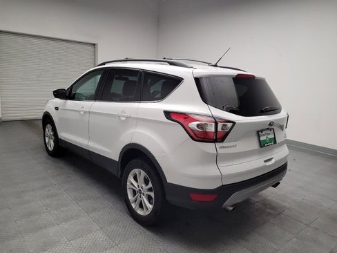 Used 2017 Ford Escape SE FWD image 5