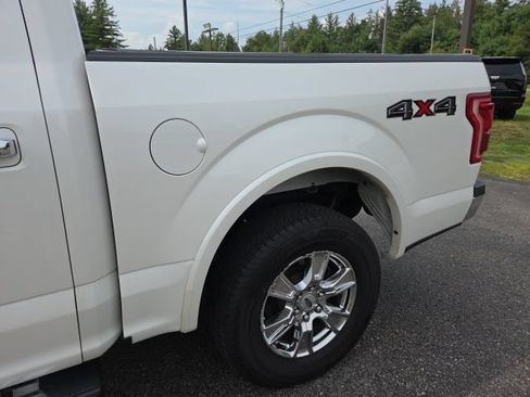 Used 2015 Ford F150 Lariat w/ Equipment Group 502A Luxury AWD/4WD image 45