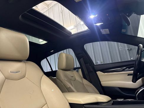 Used 2021 Cadillac CT5 Premium Luxury RWD image 35