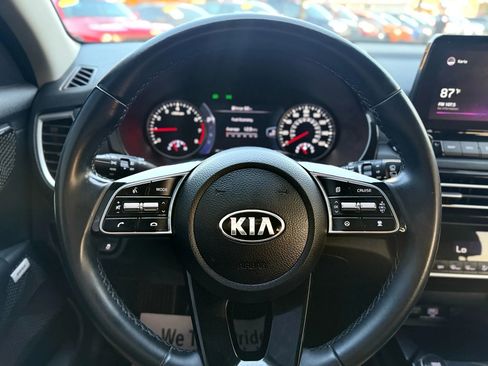 Used 2021 Kia Seltos SX image 27