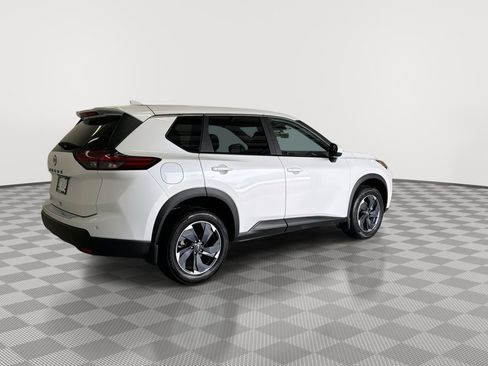 Certified 2025 Nissan Rogue SV image 12