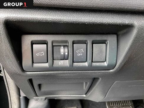 Used 2024 Subaru Outback Premium AWD/4WD image 34