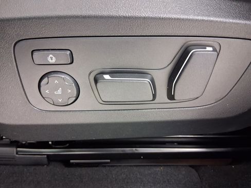 New 2026 BMW X3 xDrive30 w/ Convenience Package image 13