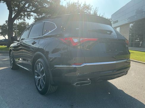 Used 2023 Acura MDX FWD w/ Technology Package image 7