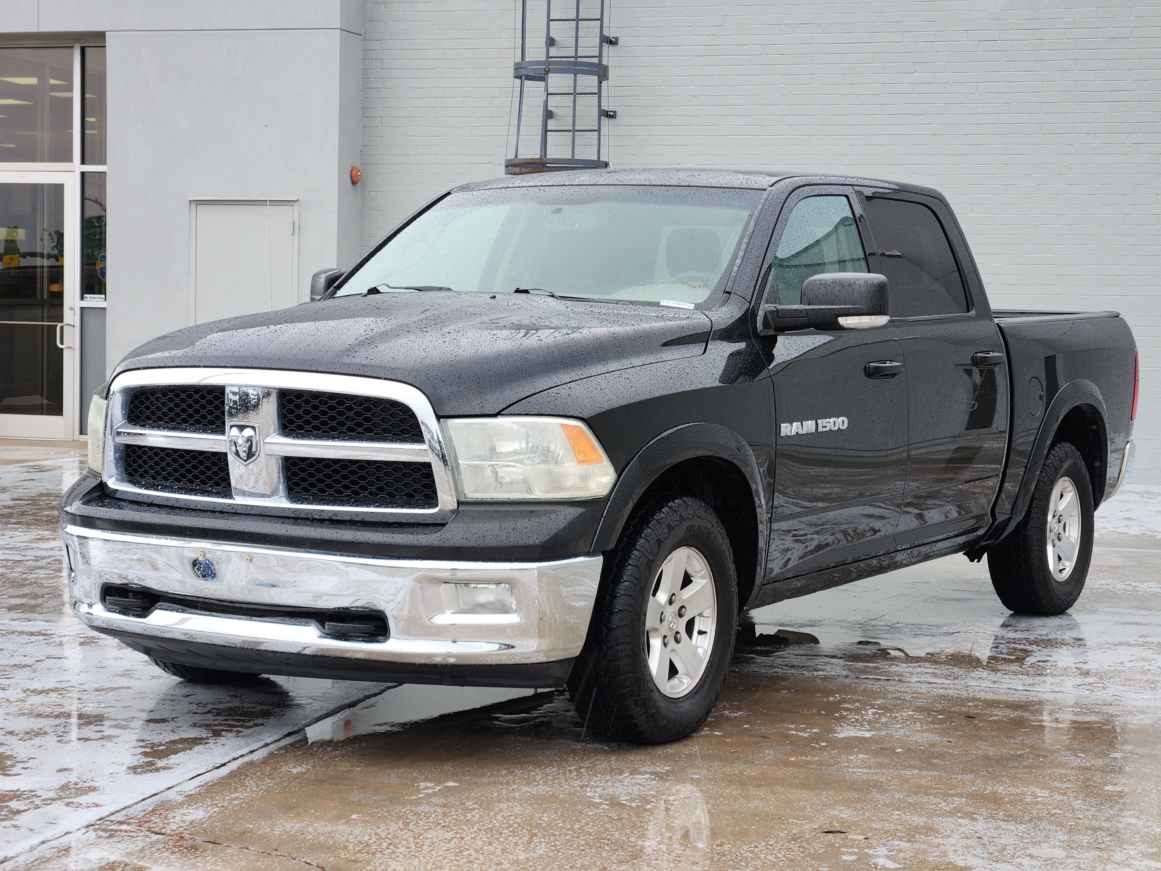 Used 2012 RAM 1500 Outdoorsman RWD image 3