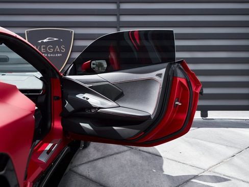 Used 2020 Chevrolet Corvette Stingray Coupe w/ 1LT image 27