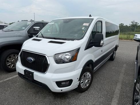 Used 2024 Ford Transit 350 XLT RWD image 6