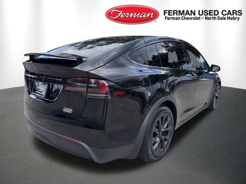 Used 2022 Tesla Model X Plaid AWD/4WD image 2