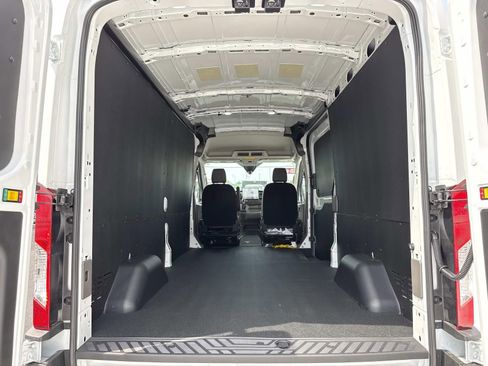 New 2026 Ford Transit 250 148 Medium Roof w/ Load Area Protection Package RWD image 11