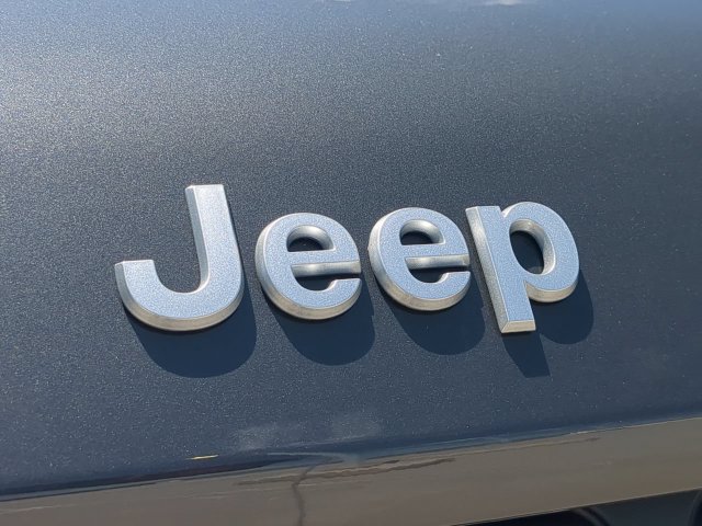 New 2026 Jeep Grand Cherokee Laredo RWD image 13