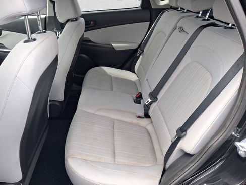 Used 2023 Hyundai Kona SEL FWD image 11