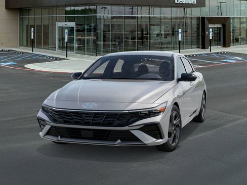 New 2026 Hyundai Elantra Sport image 6