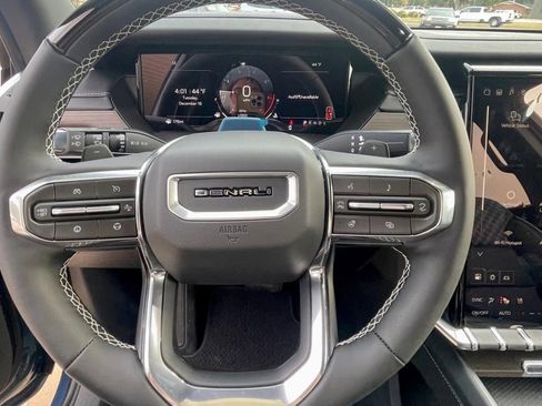 New 2026 GMC Acadia Denali w/ Super Cruise Package image 10