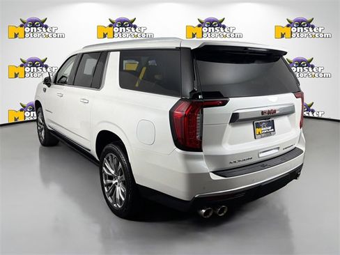 Used 2022 GMC Yukon XL Denali image 7
