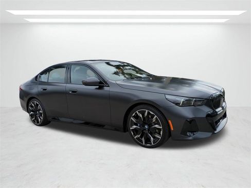 New 2026 BMW 540i xDrive w/ M Sport Package image 2