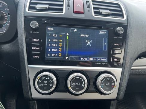 Used 2017 Subaru Crosstrek 2.0i Limited image 18