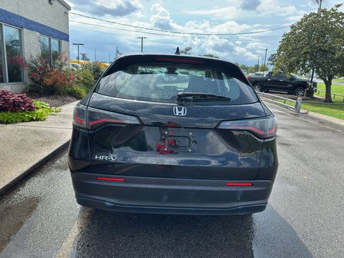 Used 2025 Honda HR-V LX image 5