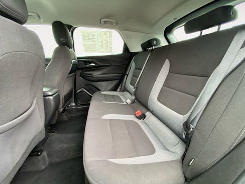 Used 2023 Chevrolet TrailBlazer LS AWD/4WD image 13