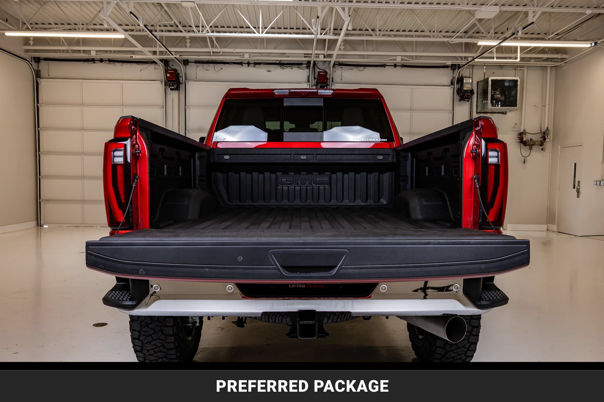 Used 2026 GMC Sierra 2500 SLT w/ Texas SLT Premium Package AWD/4WD image 9