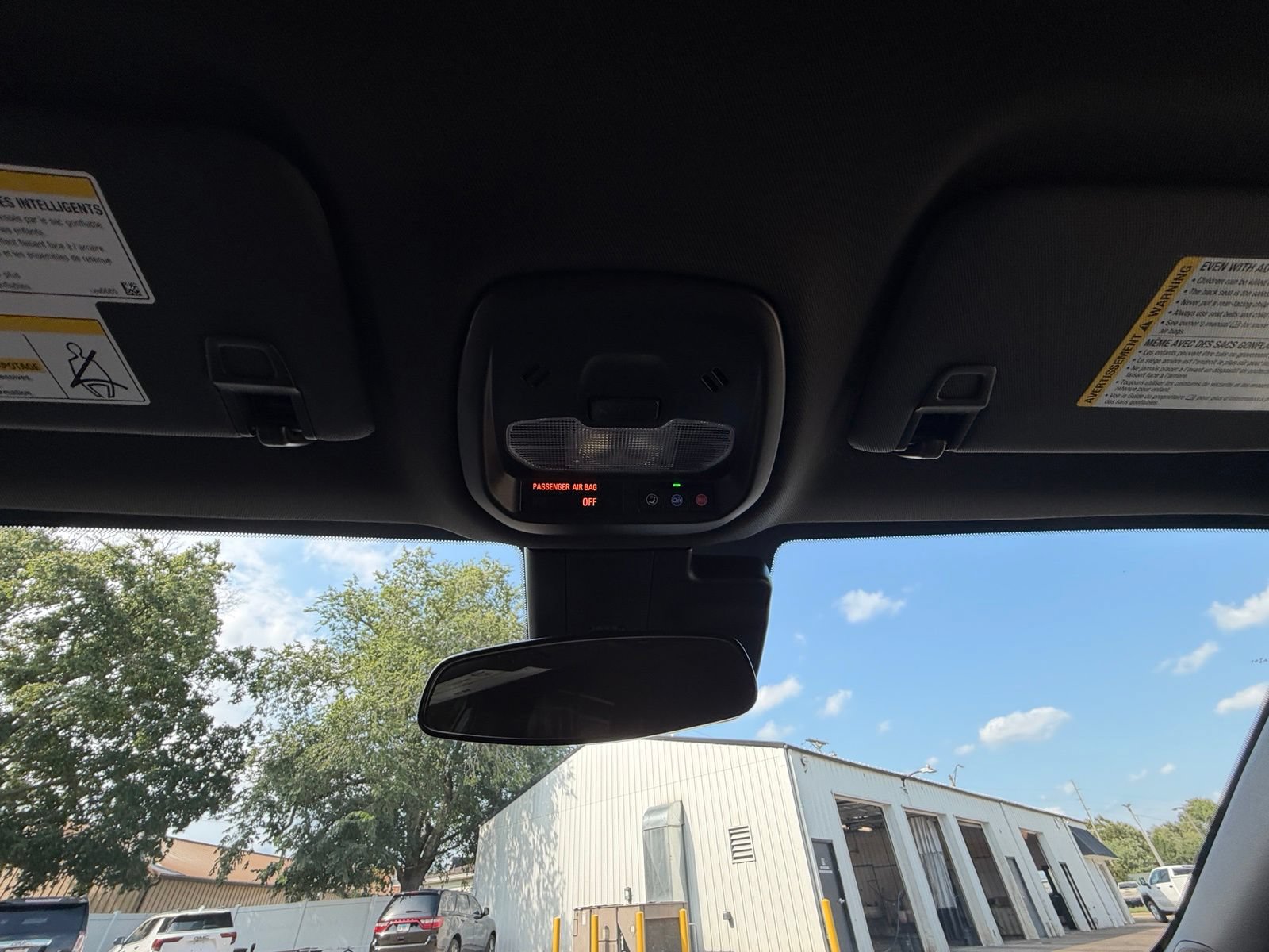 Used 2025 Buick Envista Preferred w/ Convenience I Package FWD image 22