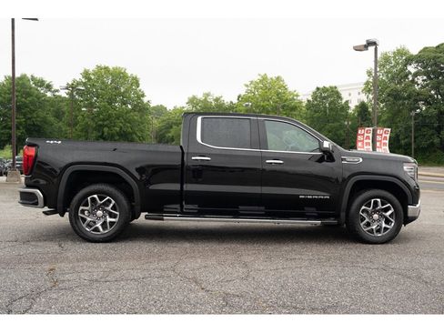 New 2026 GMC Sierra 1500 SLT w/ SLT Premium Plus Package AWD/4WD image 9