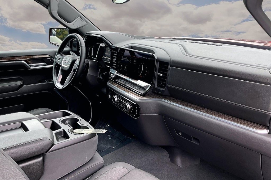 Used 2024 GMC Sierra 1500 Elevation AWD/4WD image 27