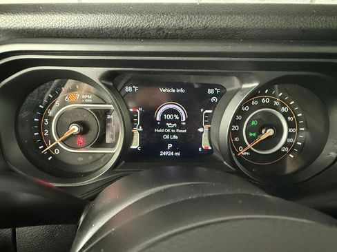 Used 2024 Jeep Wrangler Unlimited Sport AWD/4WD image 24