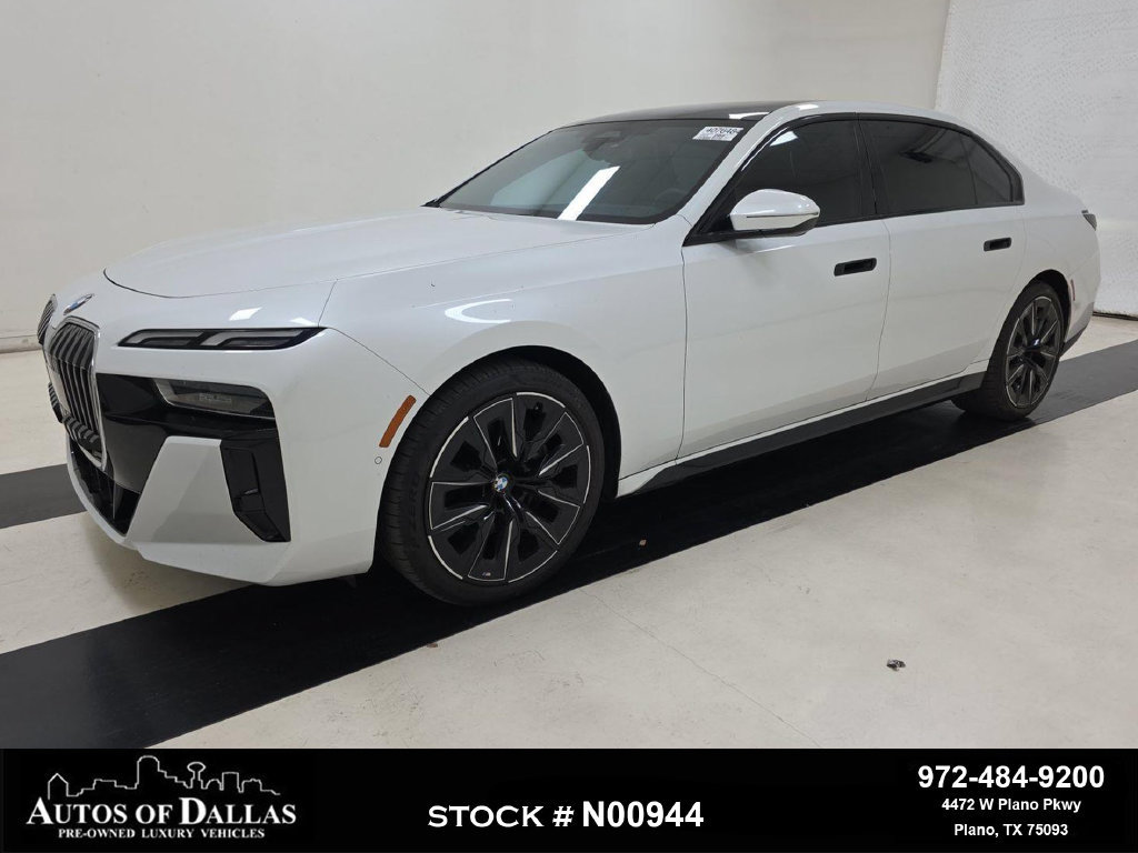 Used 2023 BMW 740i RWD image 1