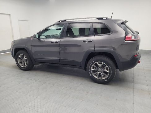 Used 2019 Jeep Cherokee Trailhawk AWD/4WD image 3