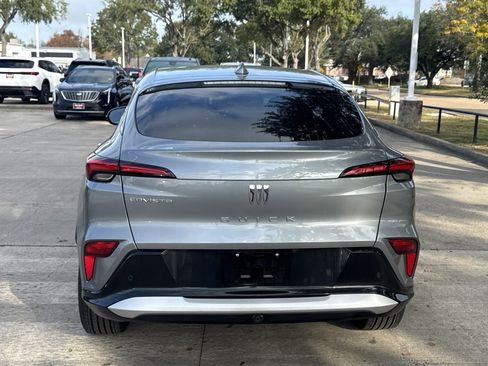 Used 2025 Buick Envista Sport Touring image 9