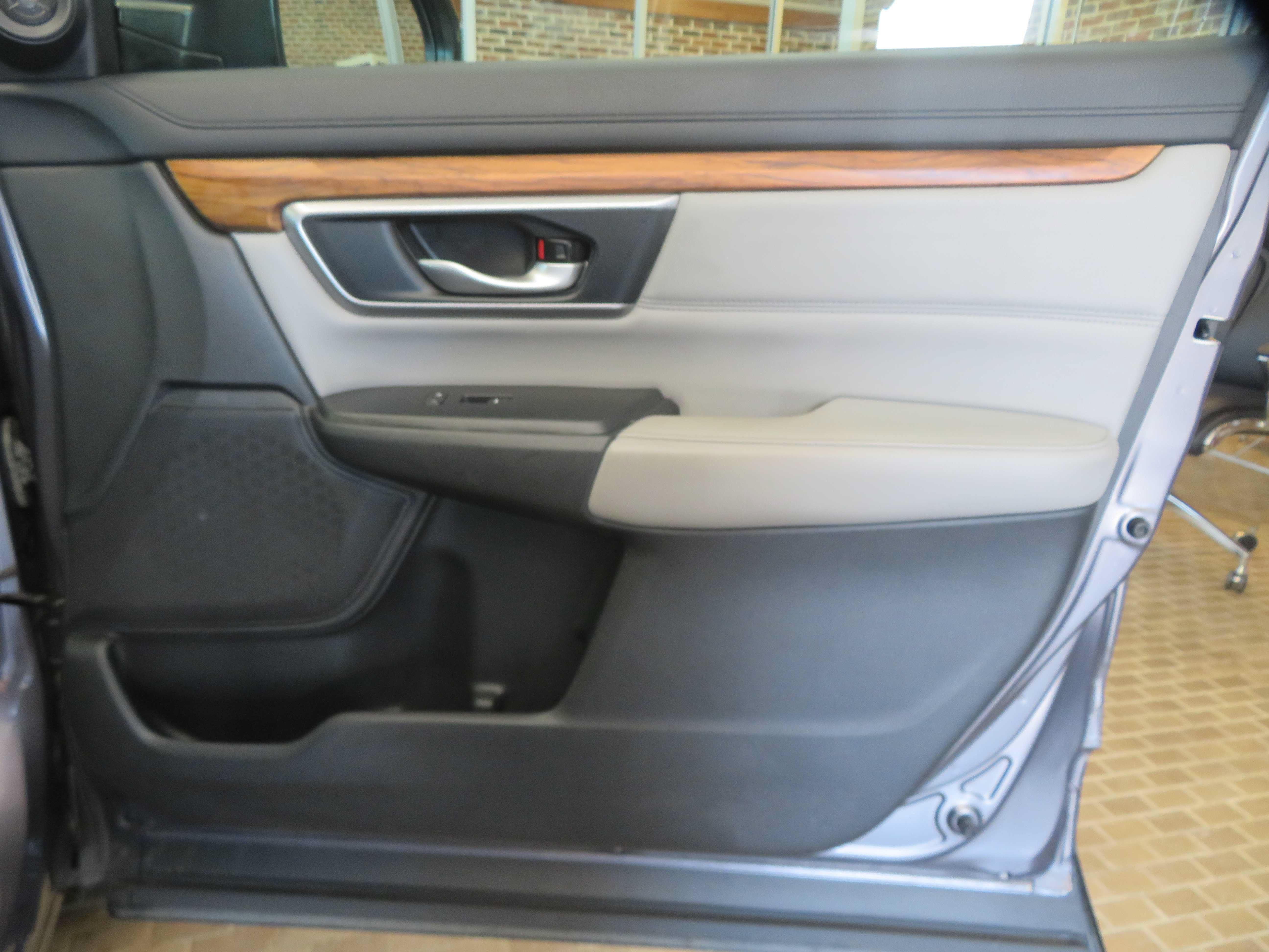 Used 2018 Honda CR-V EX-L image 23