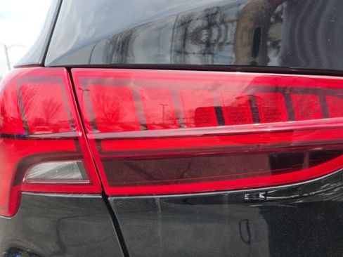 Used 2023 Hyundai Santa Fe SEL w/ Premium Package image 10