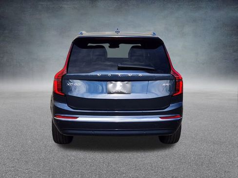 New 2026 Volvo XC90 B5 Core image 6