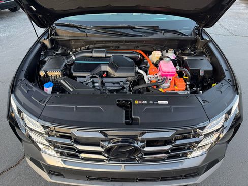 Used 2025 Hyundai Tucson Limited image 8