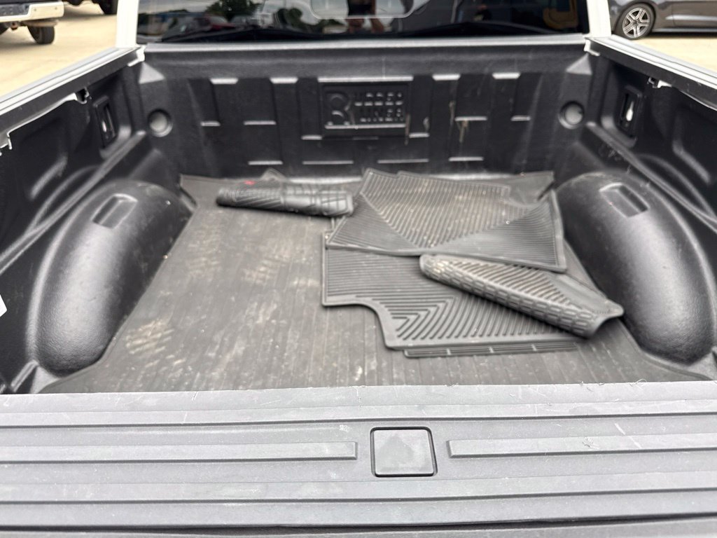 Used 2015 Ford F150 Platinum w/ Equipment Group 701A Luxury AWD/4WD image 52