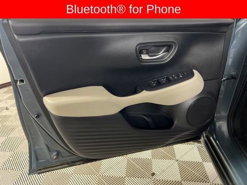 Used 2024 Honda HR-V LX image 10