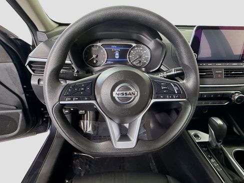 Used 2021 Nissan Altima 2.5 SV image 13