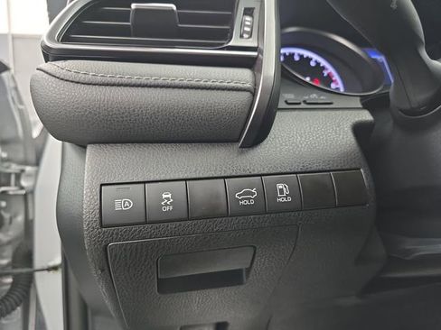 Used 2023 Toyota Camry SE image 39