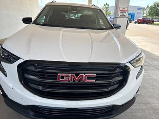 Used 2020 GMC Terrain SLE w/ Driver Convenience Package FWD video 2