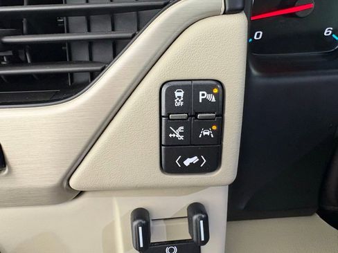 Used 2020 GMC Yukon Denali w/ Denali Ultimate Package RWD image 22