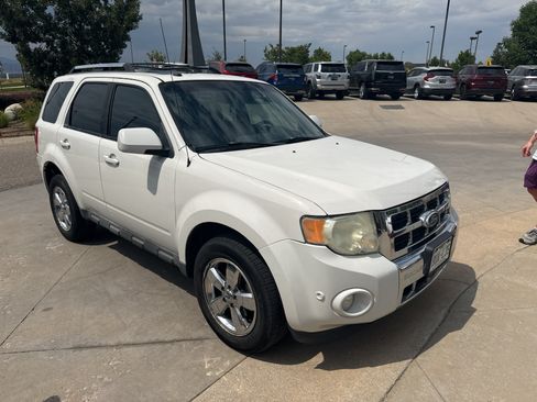 Used 2010 Ford Escape Limited AWD/4WD image 5