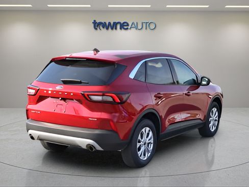 Used 2023 Ford Escape Active AWD/4WD image 5