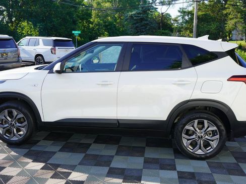 Used 2024 Kia Seltos LX AWD/4WD image 23